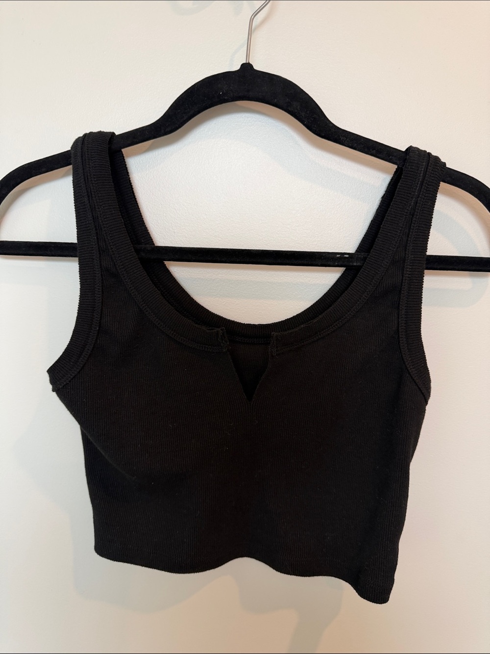 Black Ribbed Cropped Tank Top - Size M
